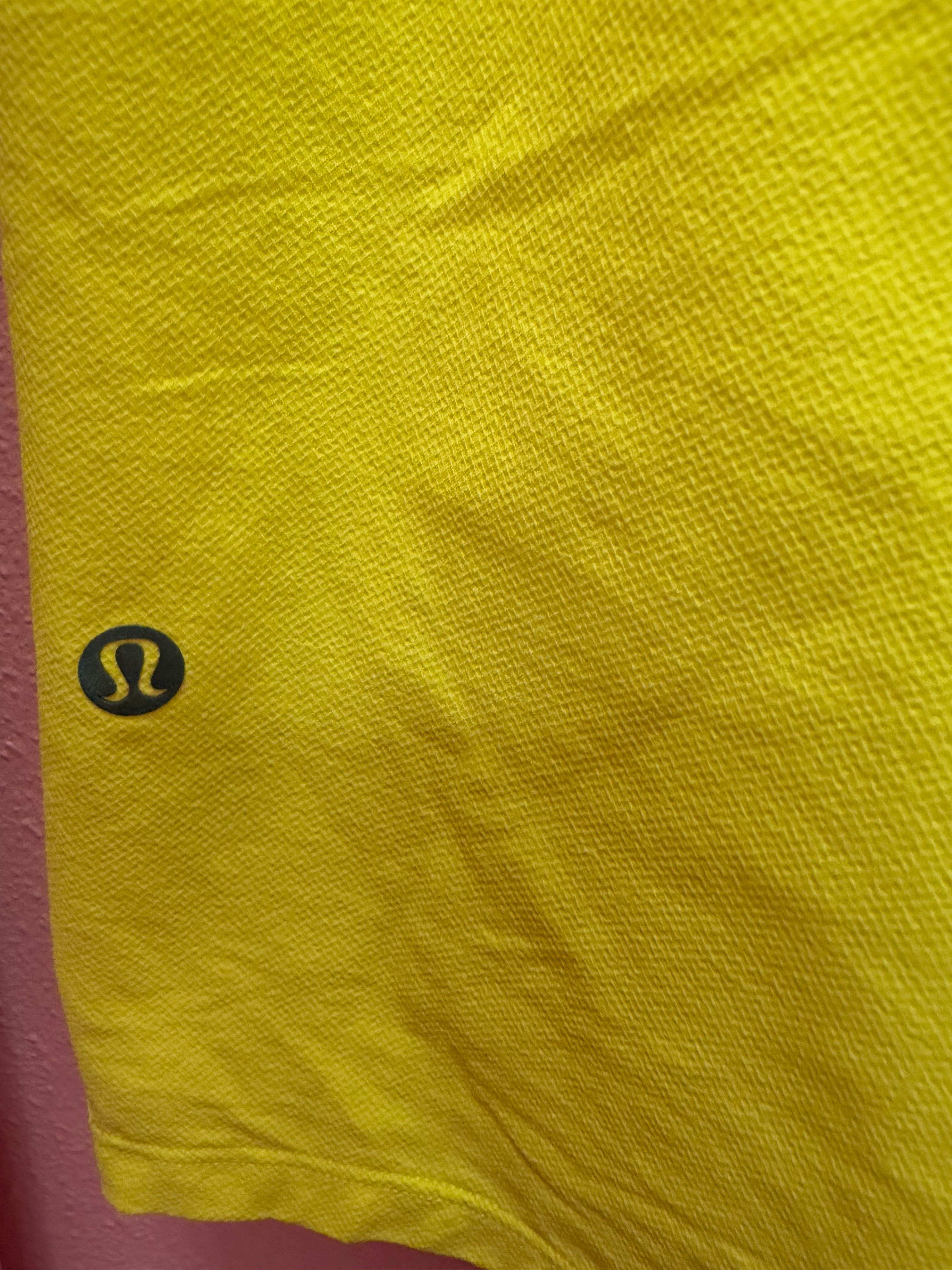 Men’s Lululemon License To Train “7 Shorts Size Medium