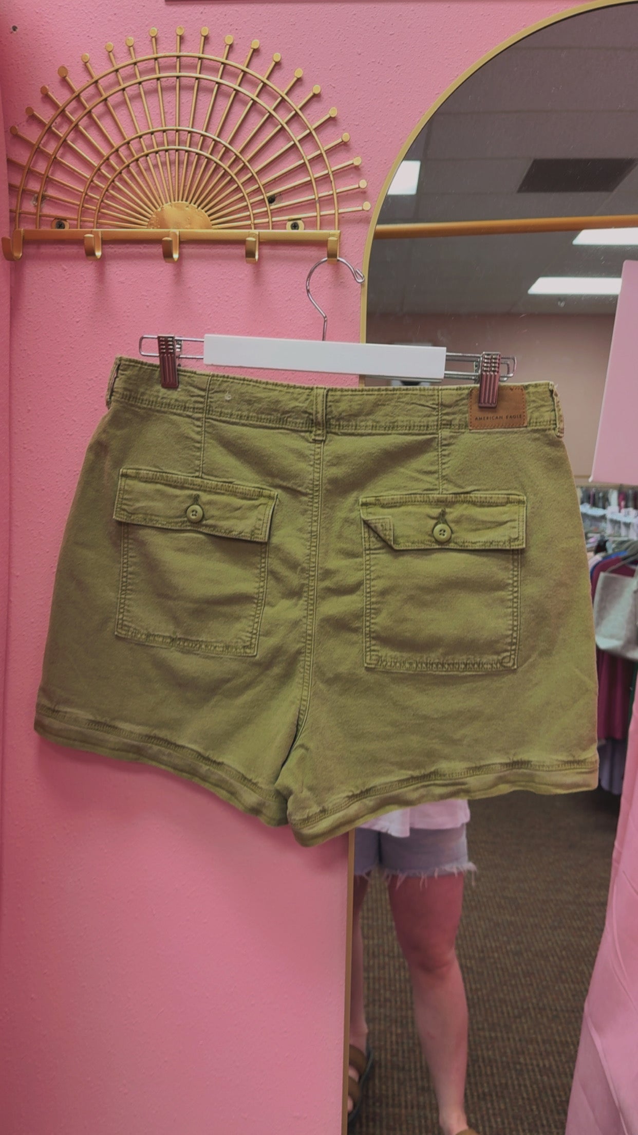American Eagle NEW WITH TAGS 90’s Boyfriend Shorts Size 14