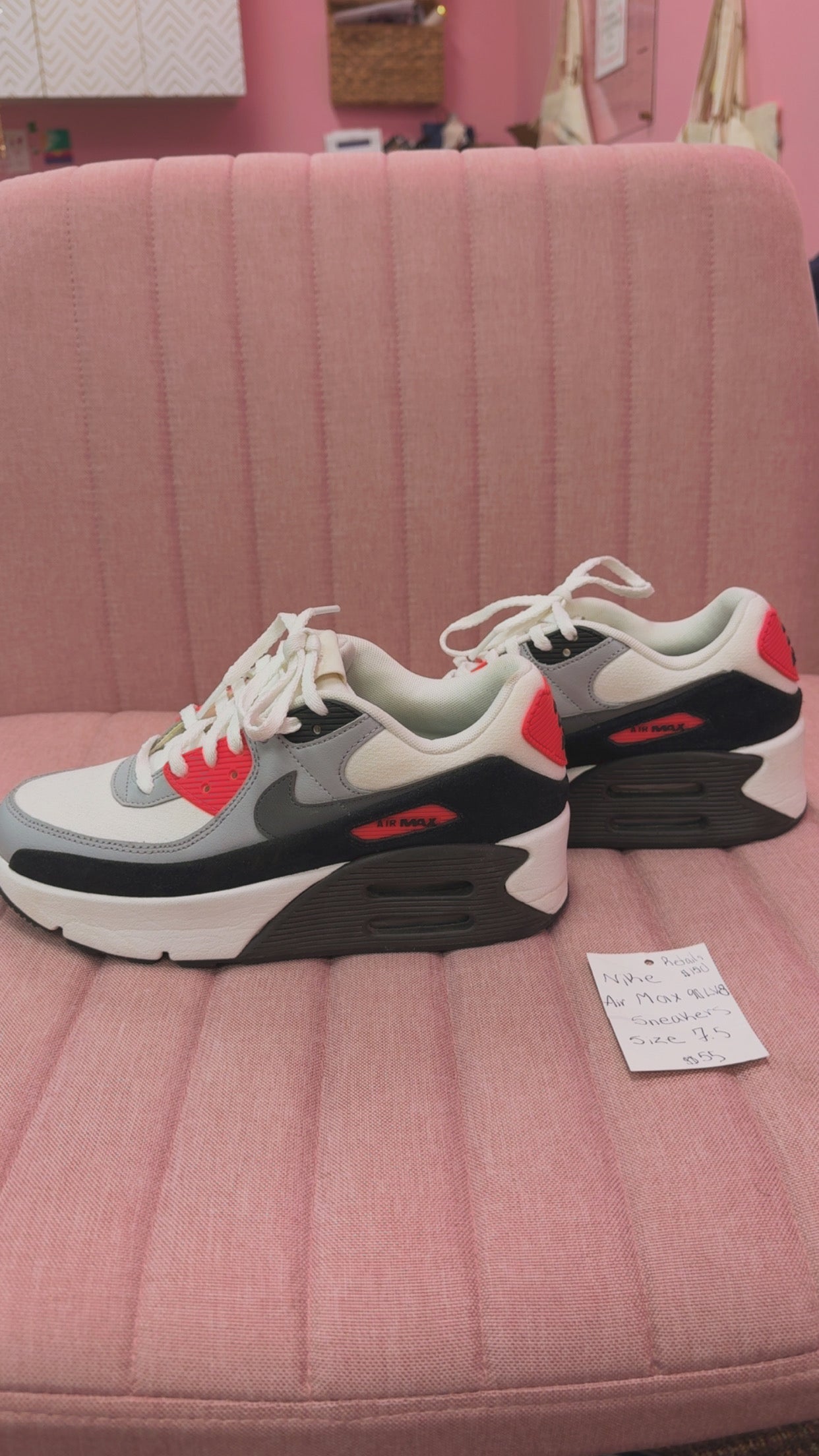 Nike Air Max 90 LV8 Sneaker Size 7.5