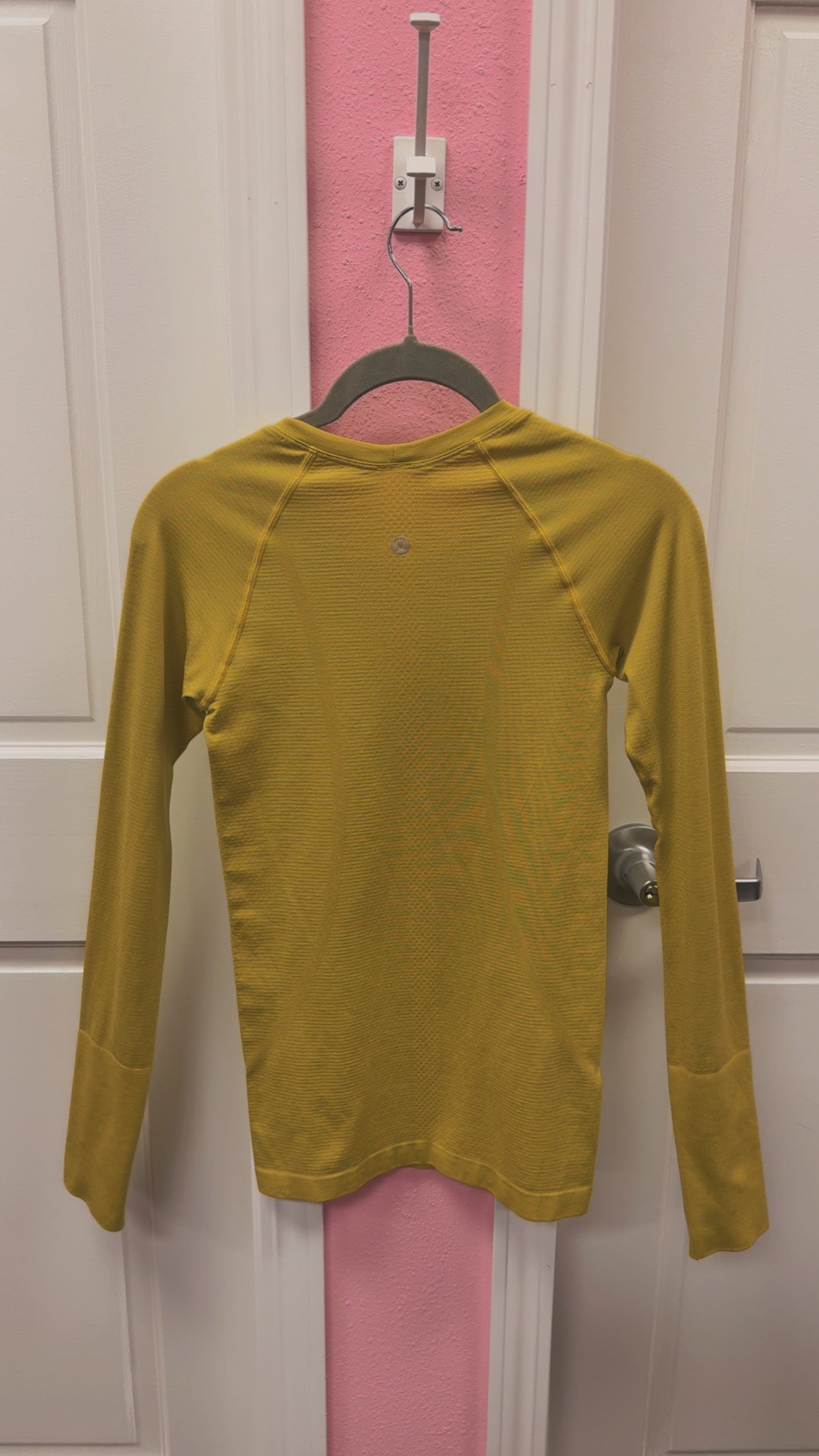 Lulu🍋 Swiftly Tech Long Sleeve Size 2