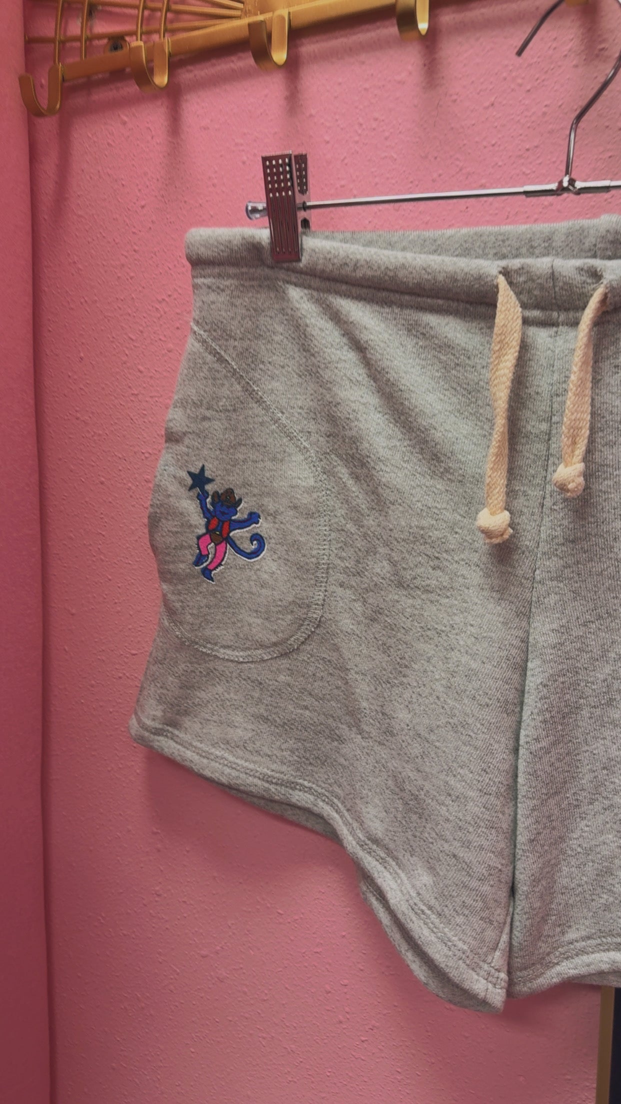 Roller Rabbit Shorts Size Large