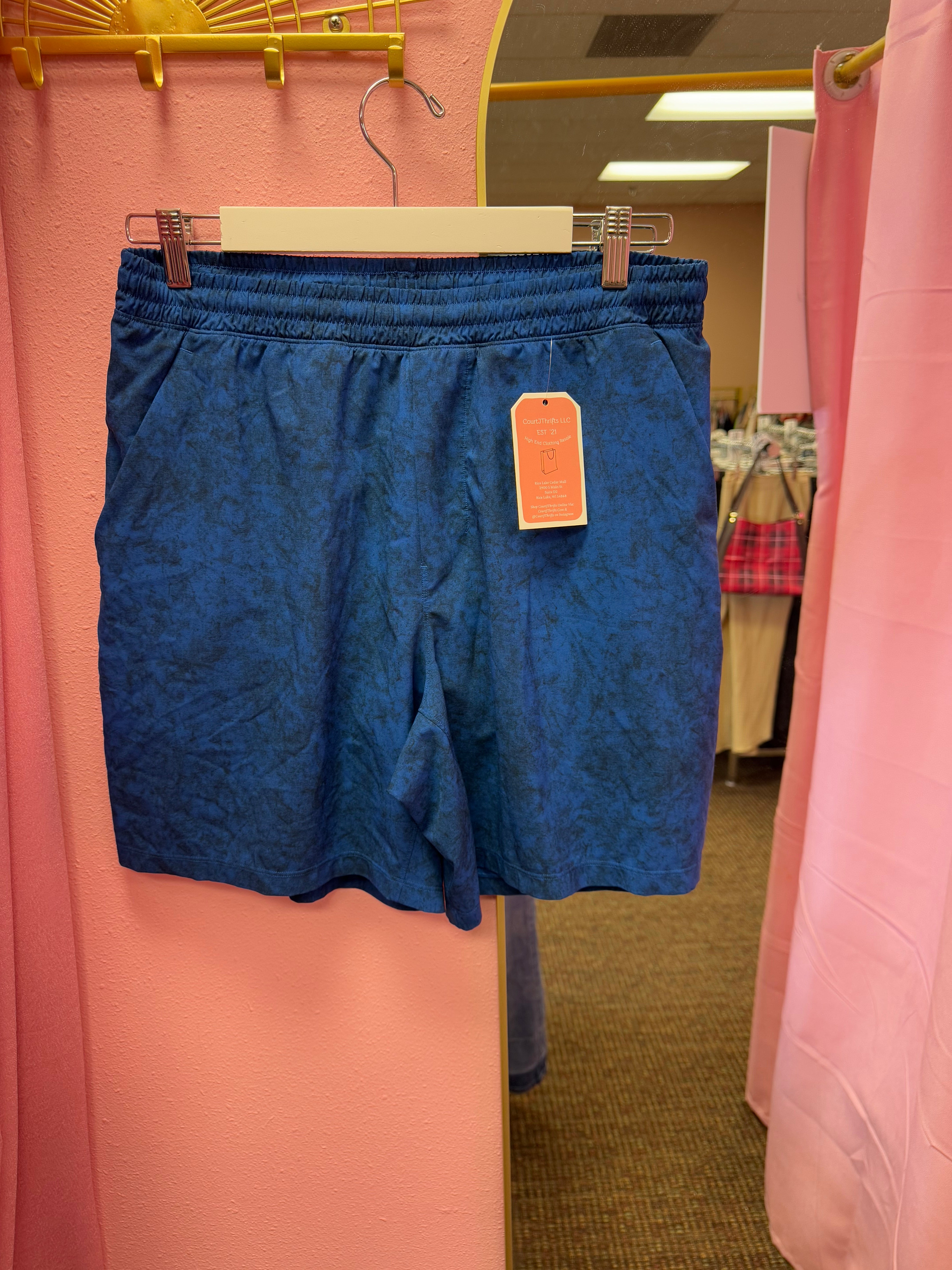 Men’s Lululemon Shorts Size Large