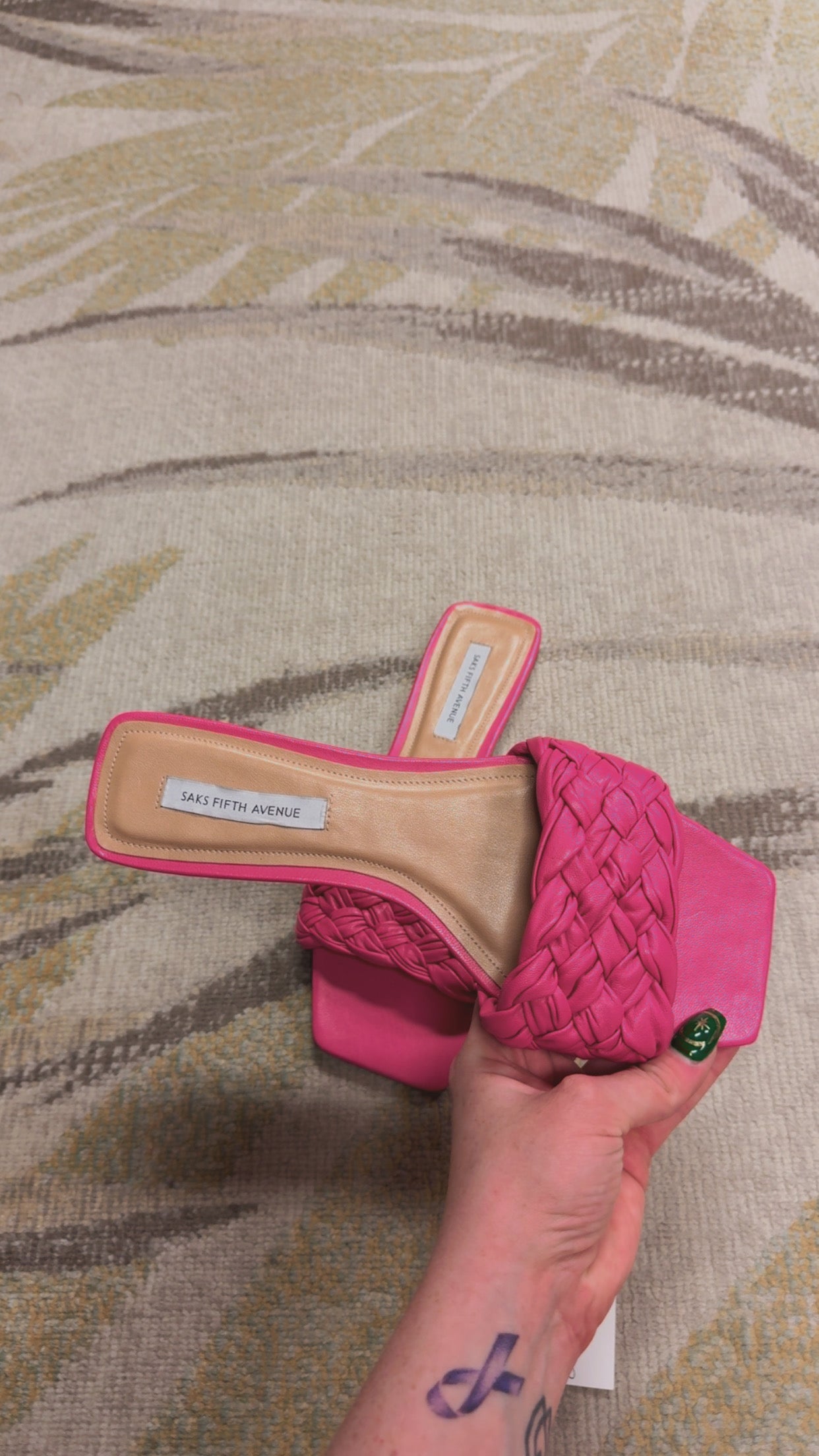 Saks Fifth Ave Sandals Size US 8