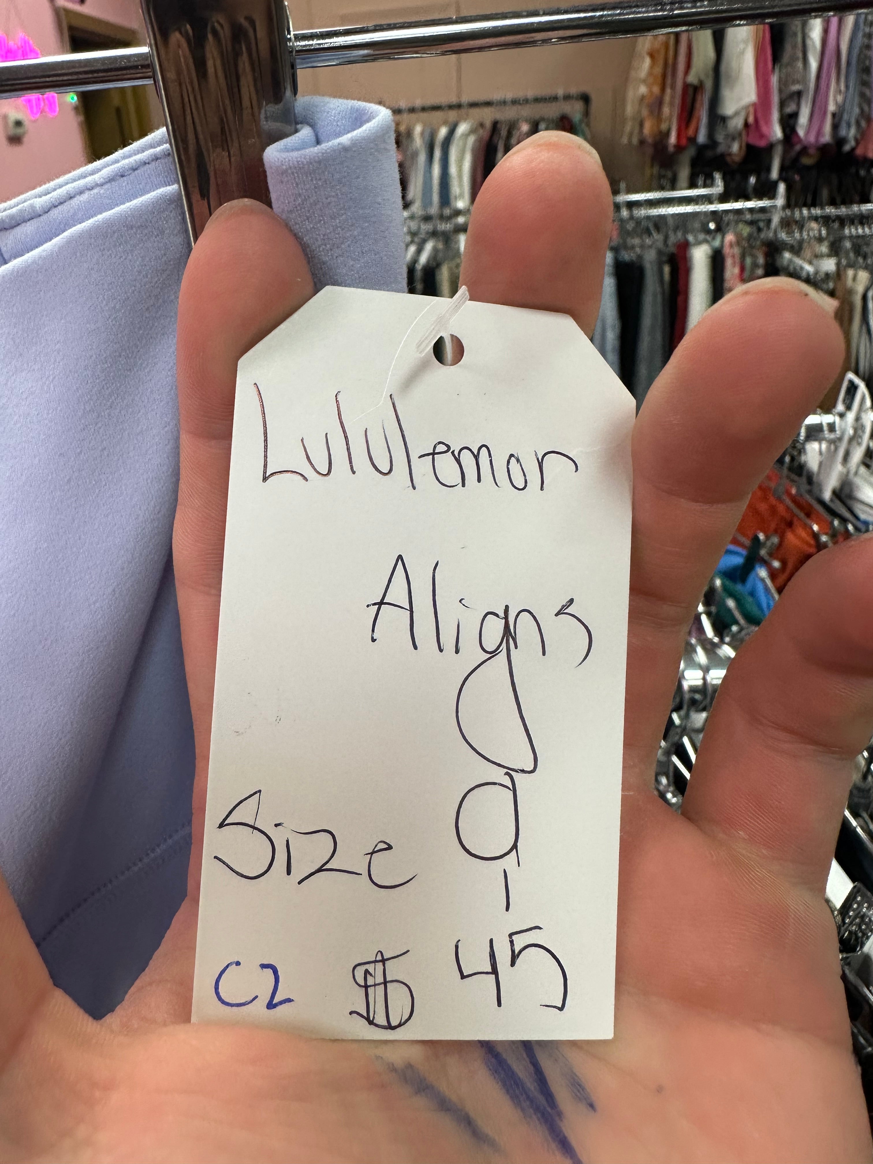 Lululemon Aligns W/ Pockets Size 0