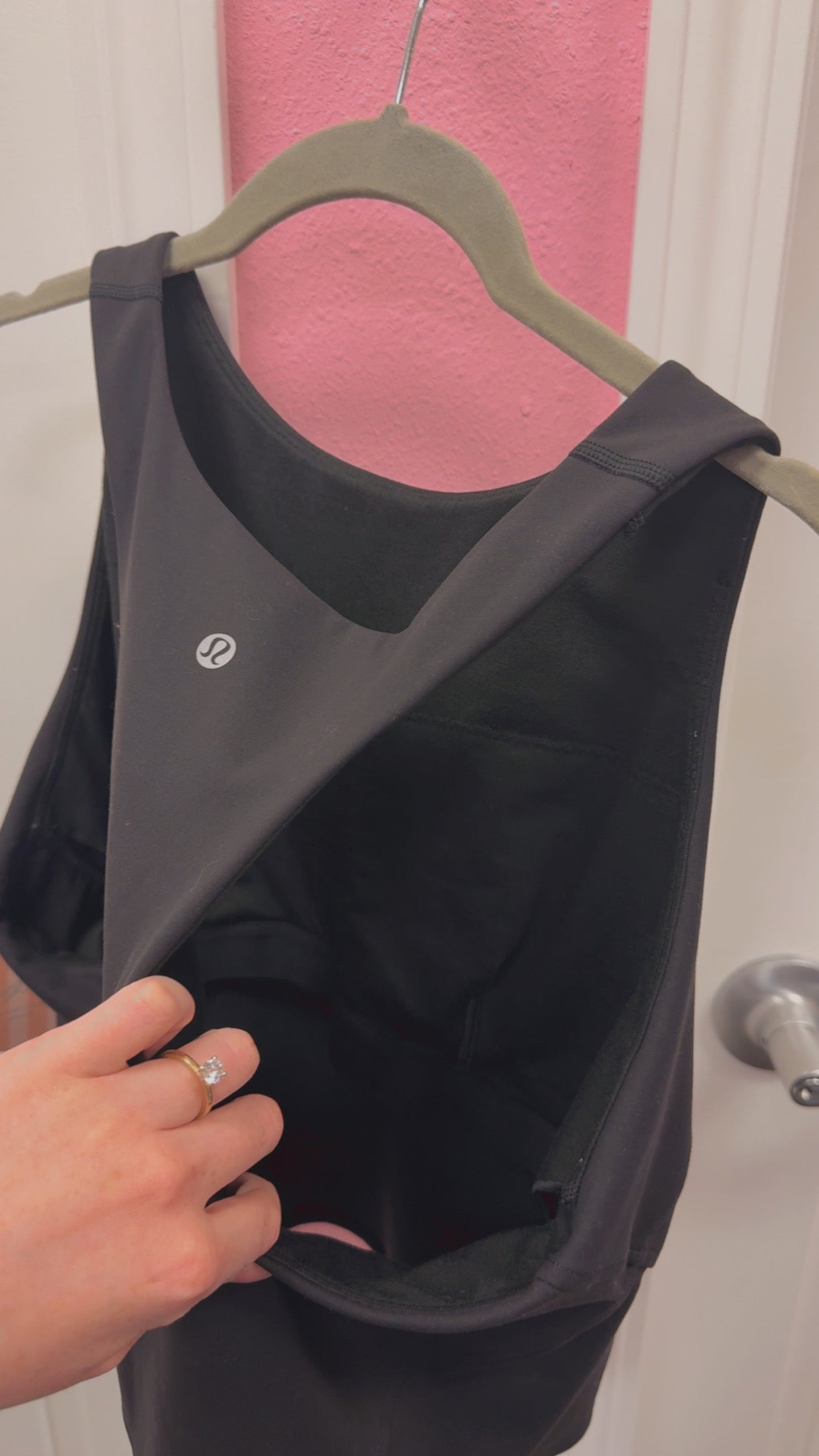 Lulu🍋 Invigorate Black Tank Size 16