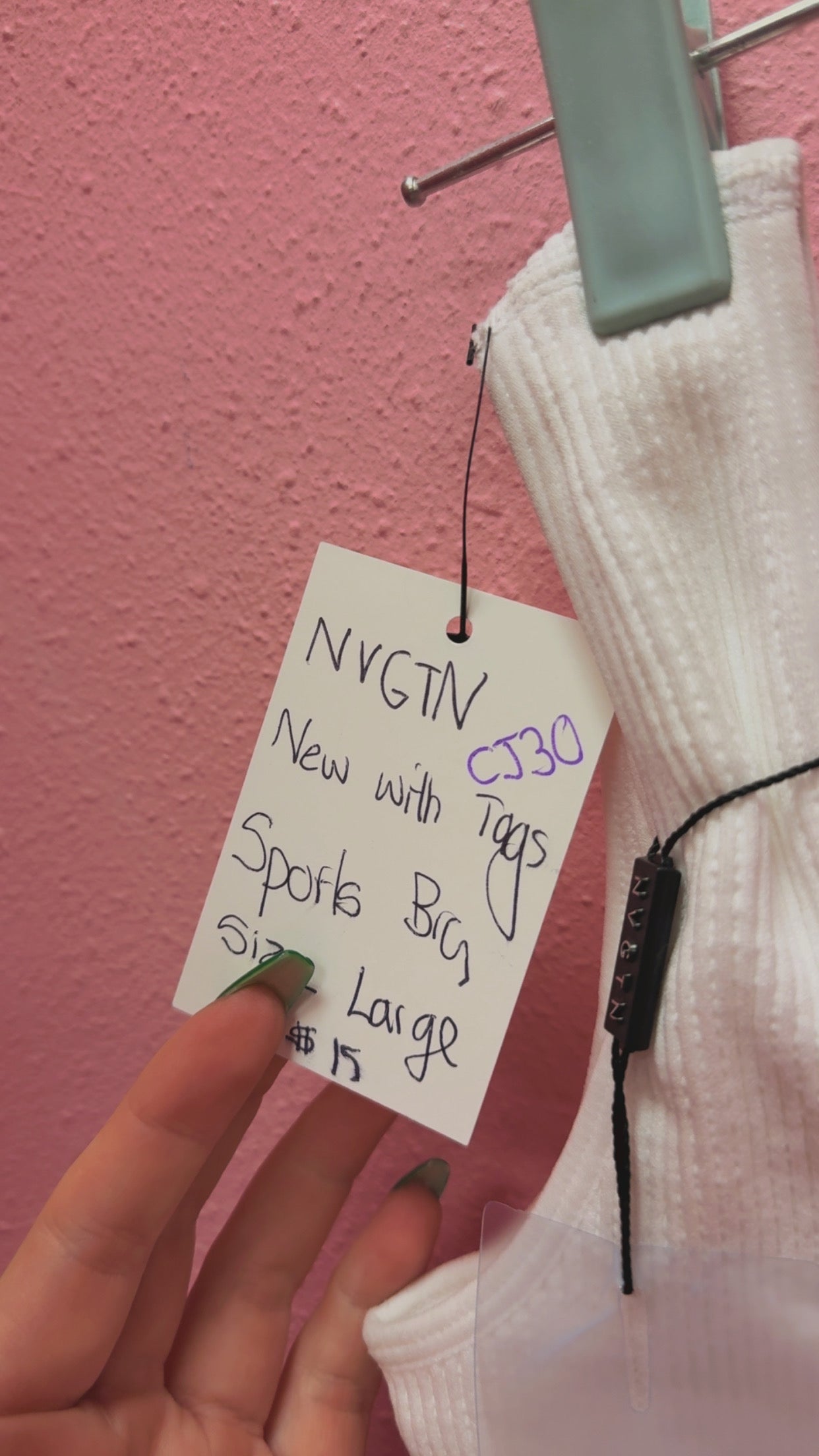 NVGTN NWT Sports Bra Size Large