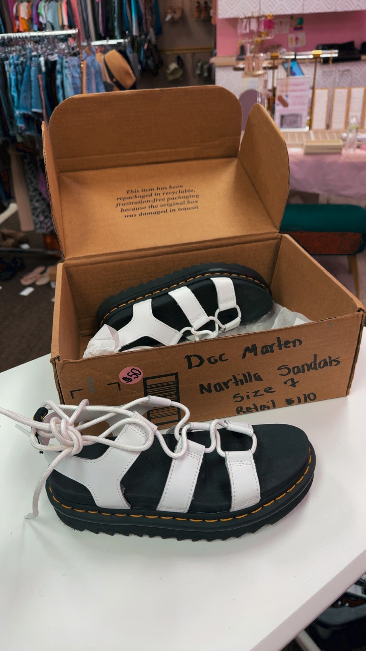 Doc Marten NEW Nartilla Sandals Size 7