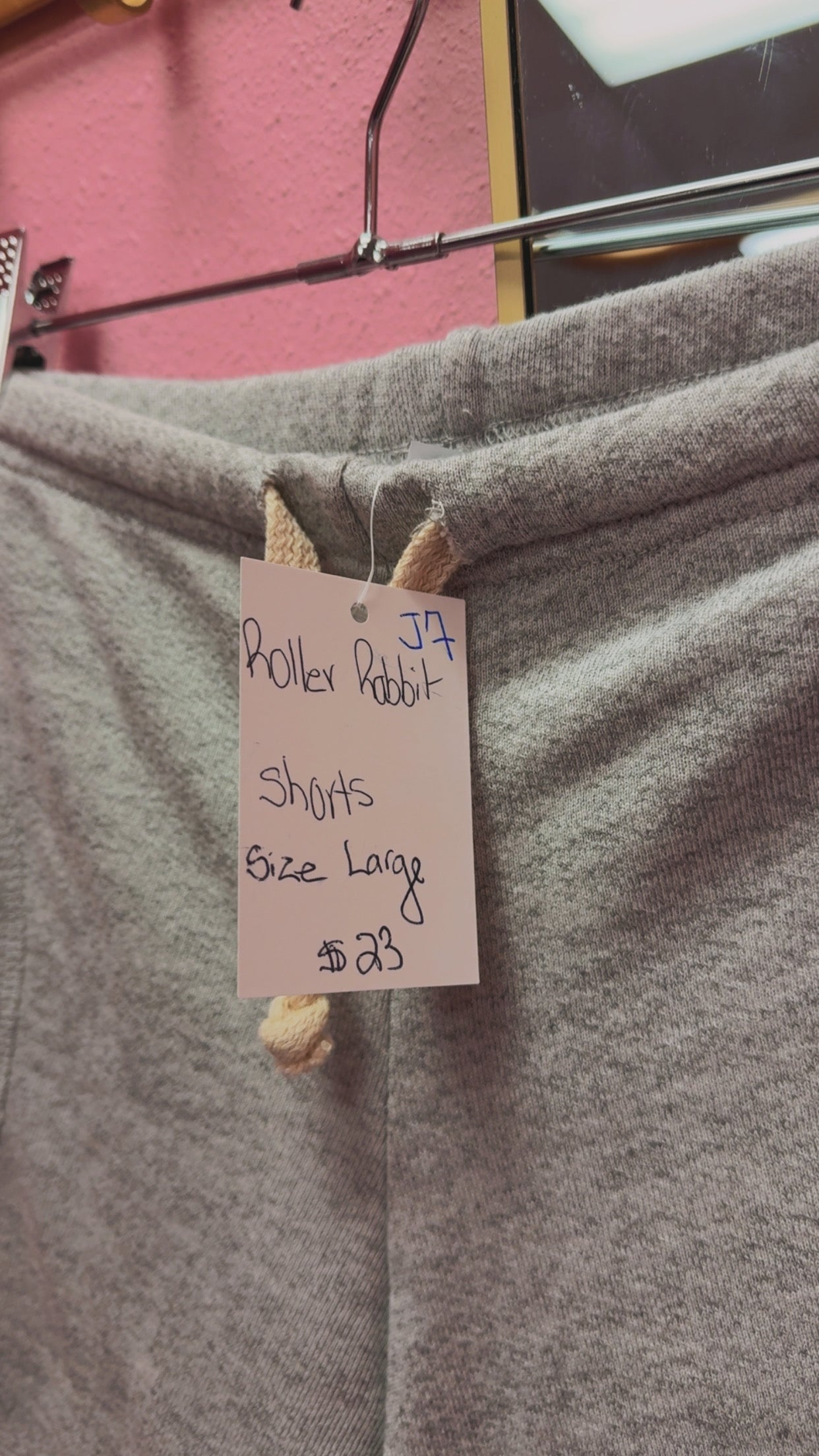 Roller Rabbit Shorts Size Large