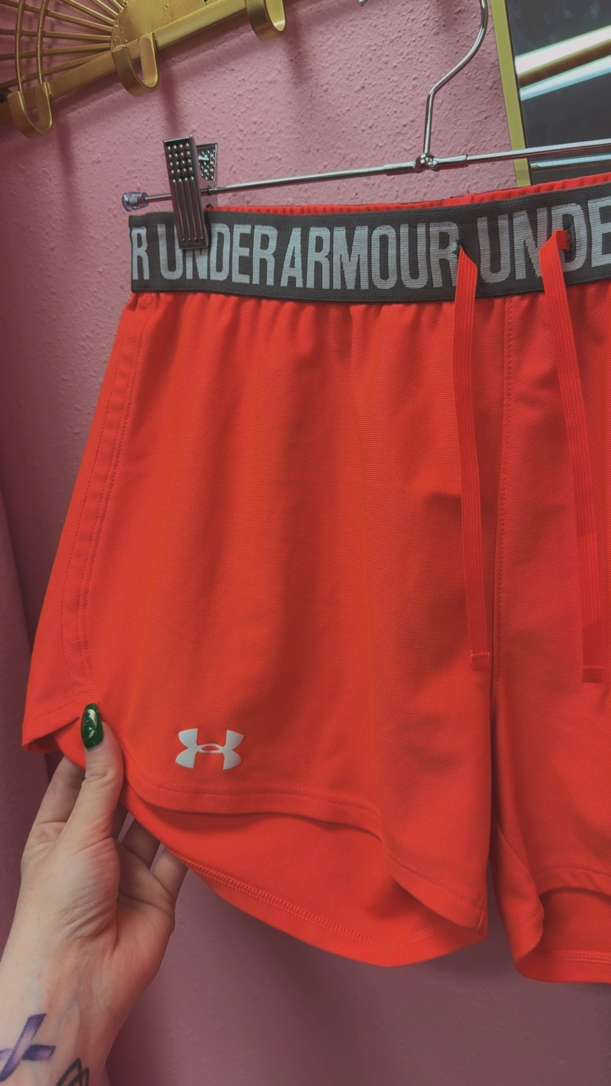 Under Armour Athletic Shorts Size Medium