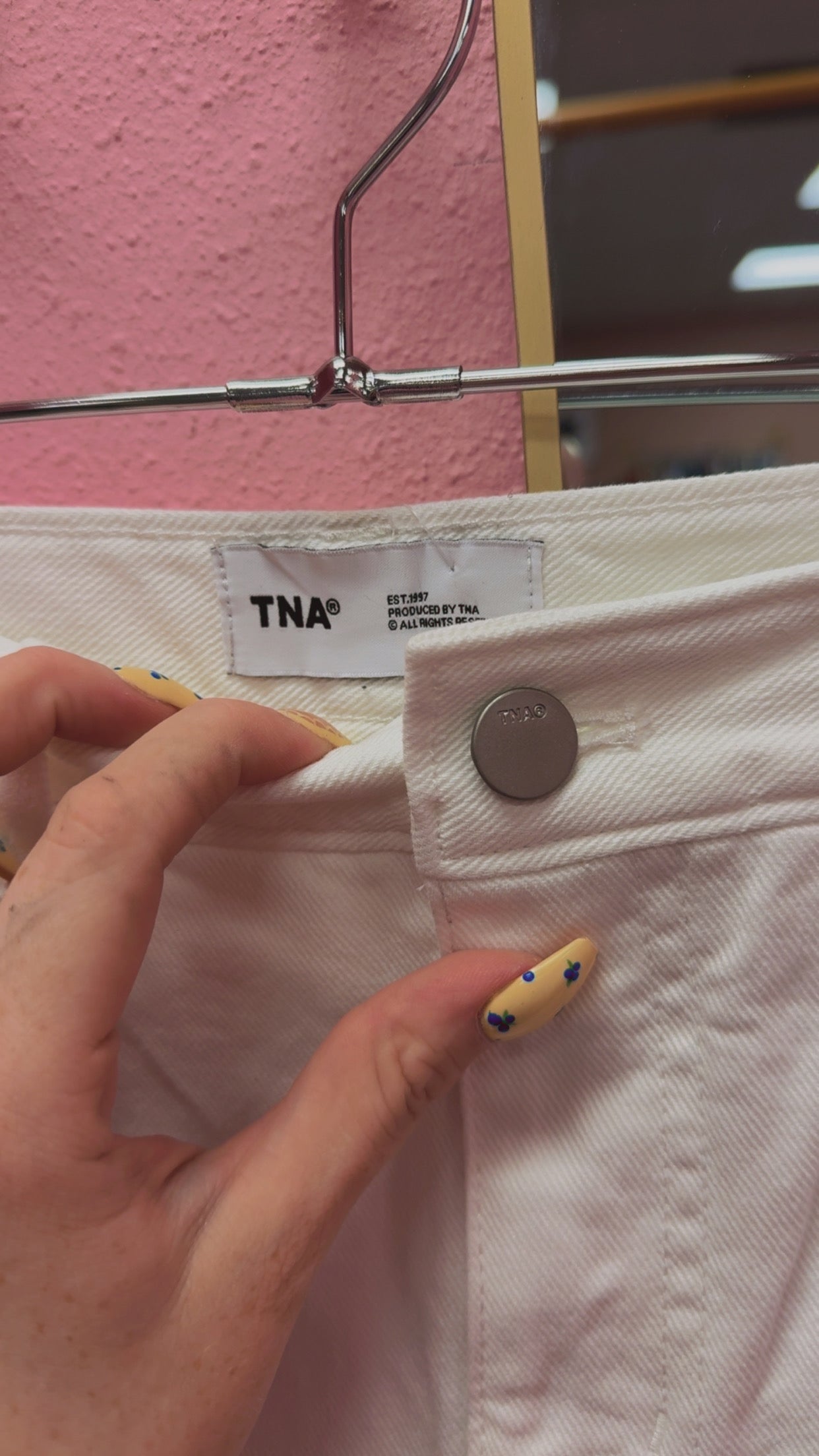 Aritzia Tna White Dad Shorts Size 0