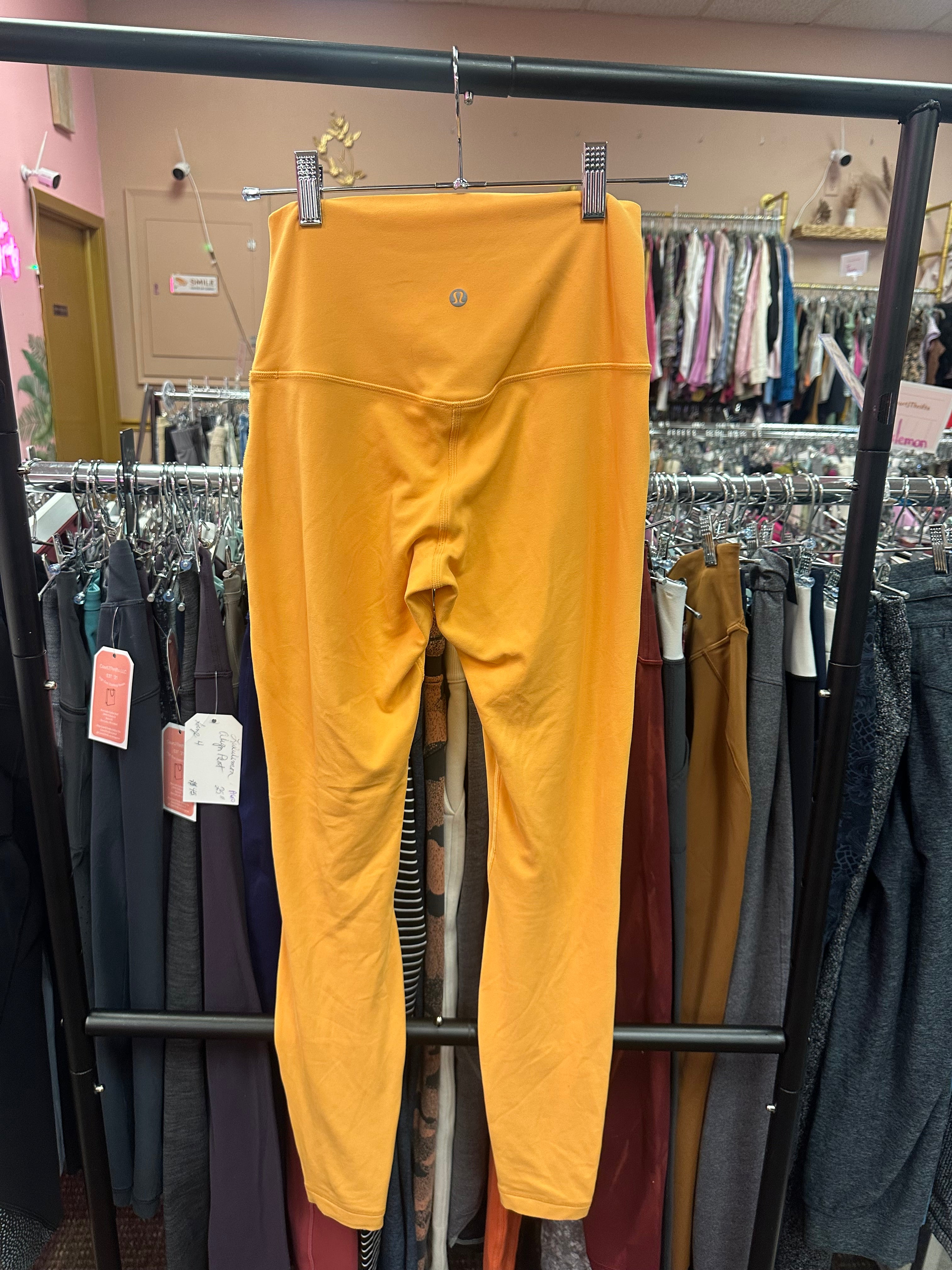 Lululemon Aligns Size 6 “28