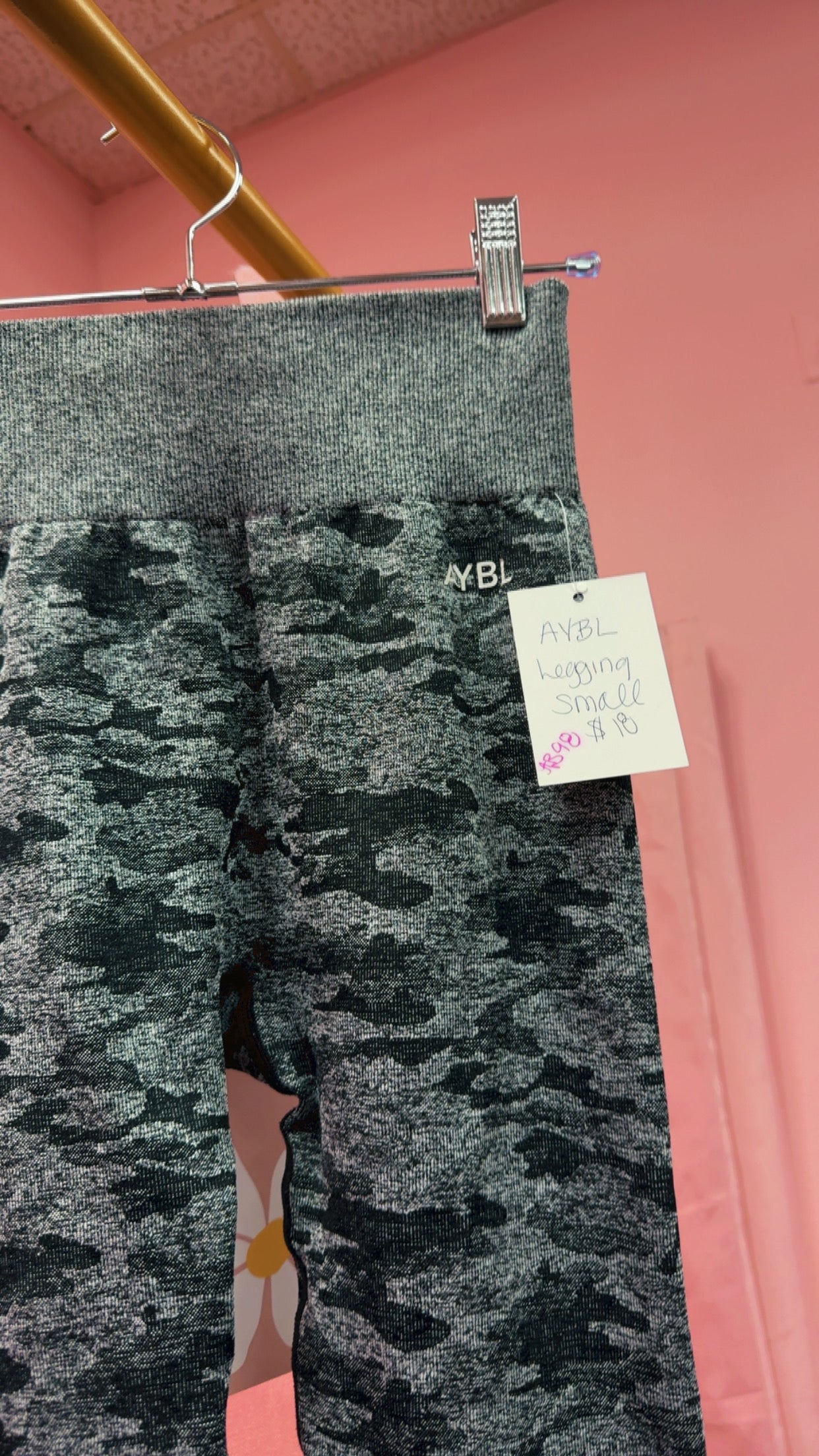 AYBL Camo Leggings Size Small