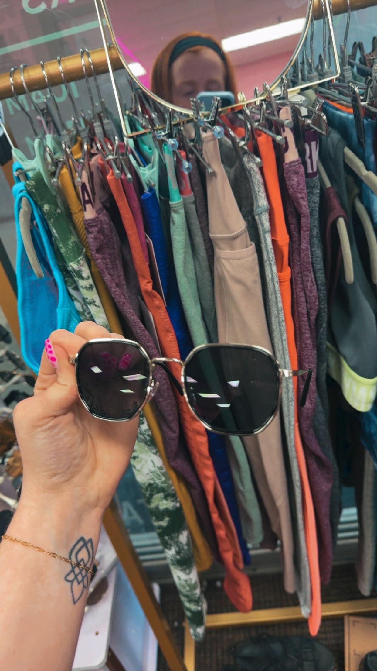 $8 SUNNIES- Black & Silver Trim Circle