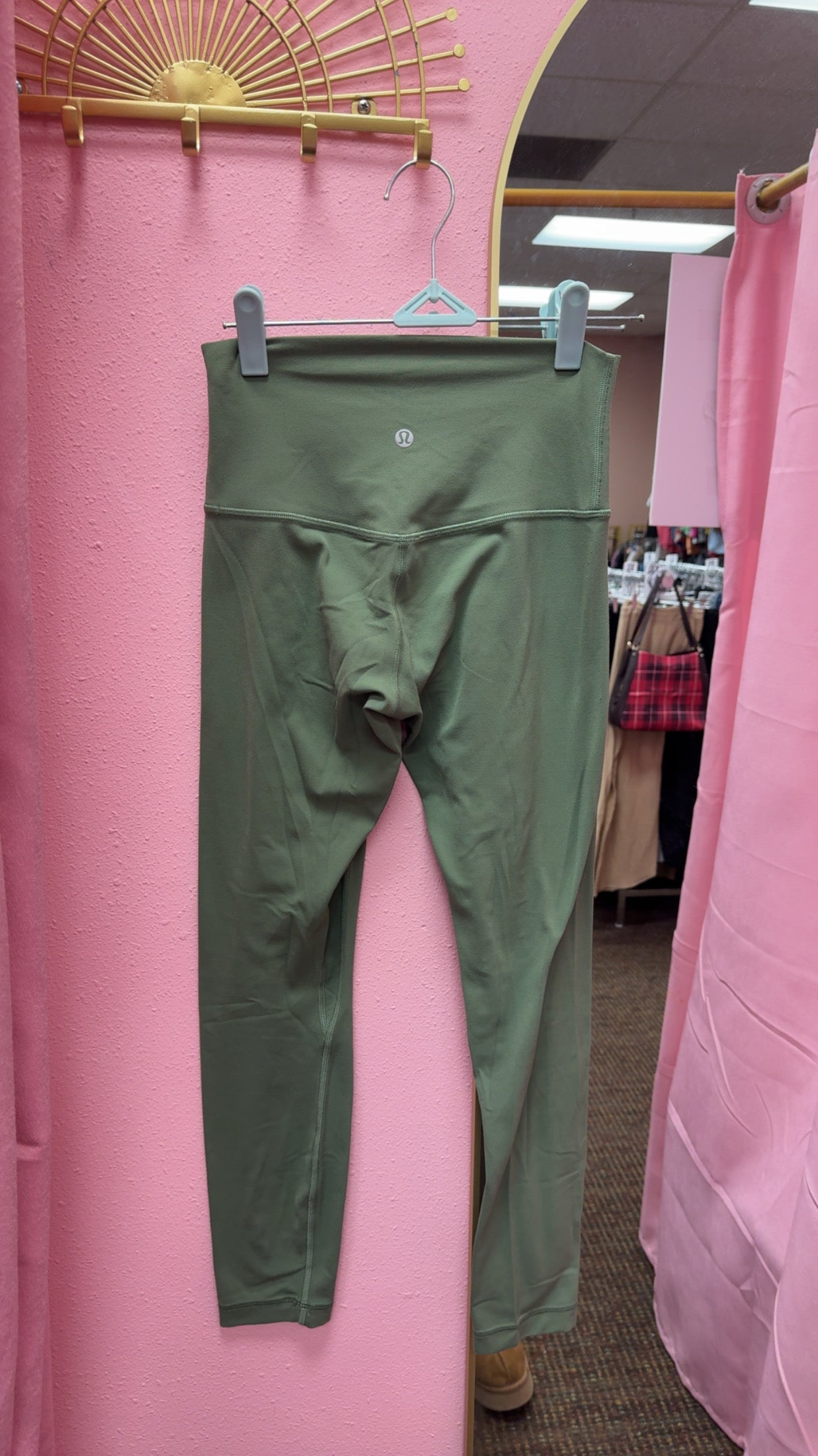 Lululemon Aligns Size 4 “25