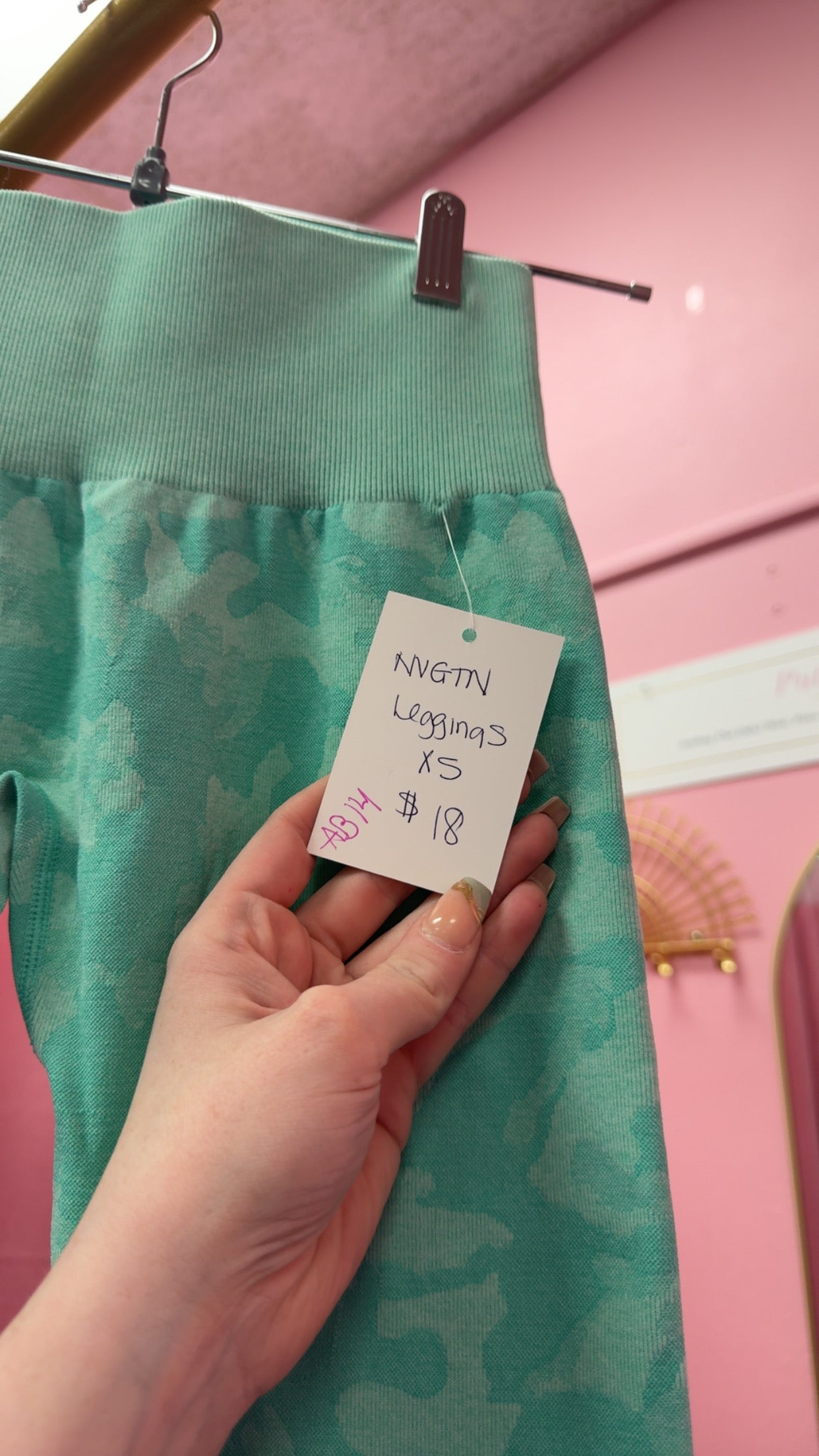 NVGTN Leggings Size XS