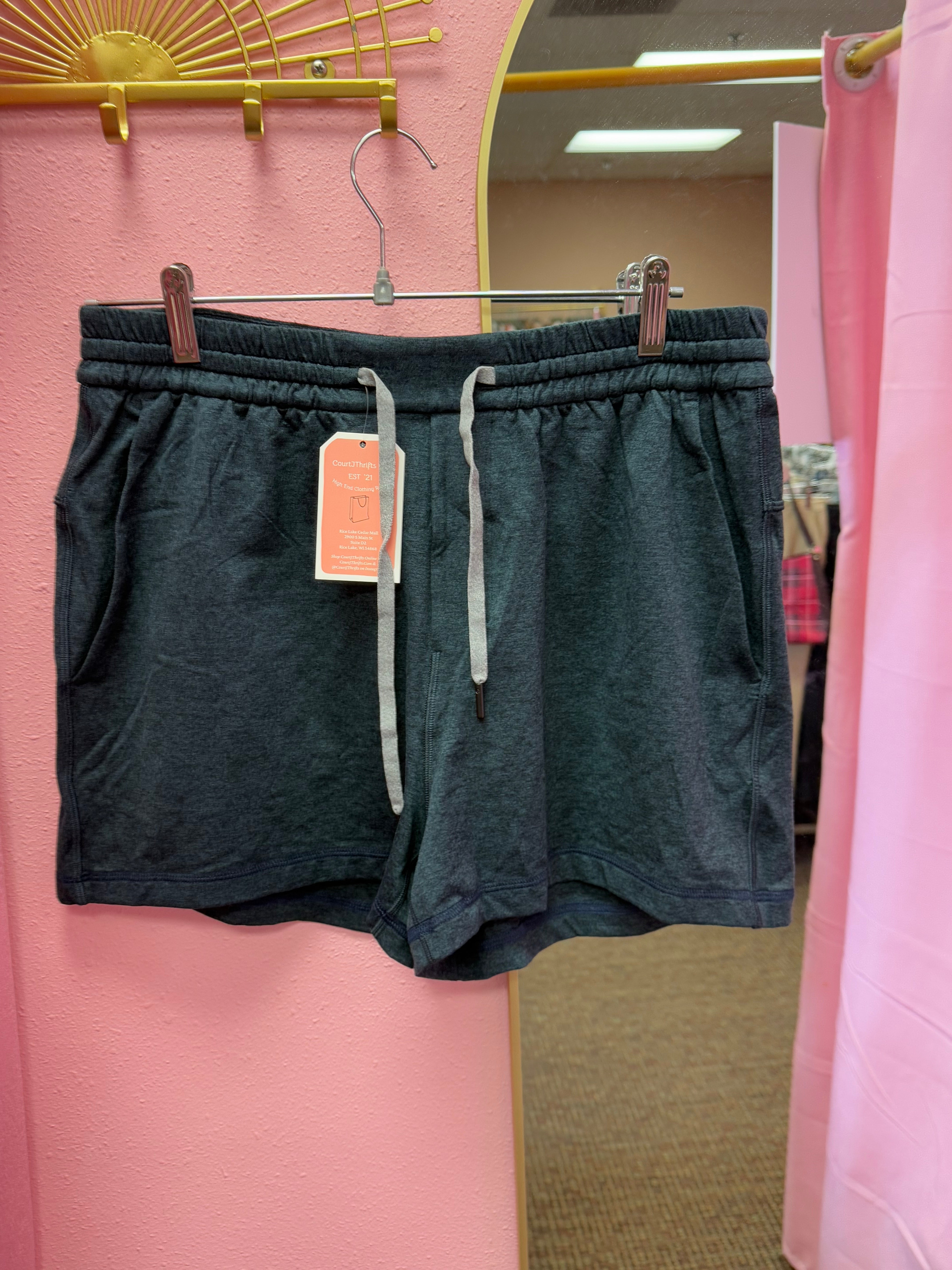 Men’s Lululemon Shorts Size Large “3