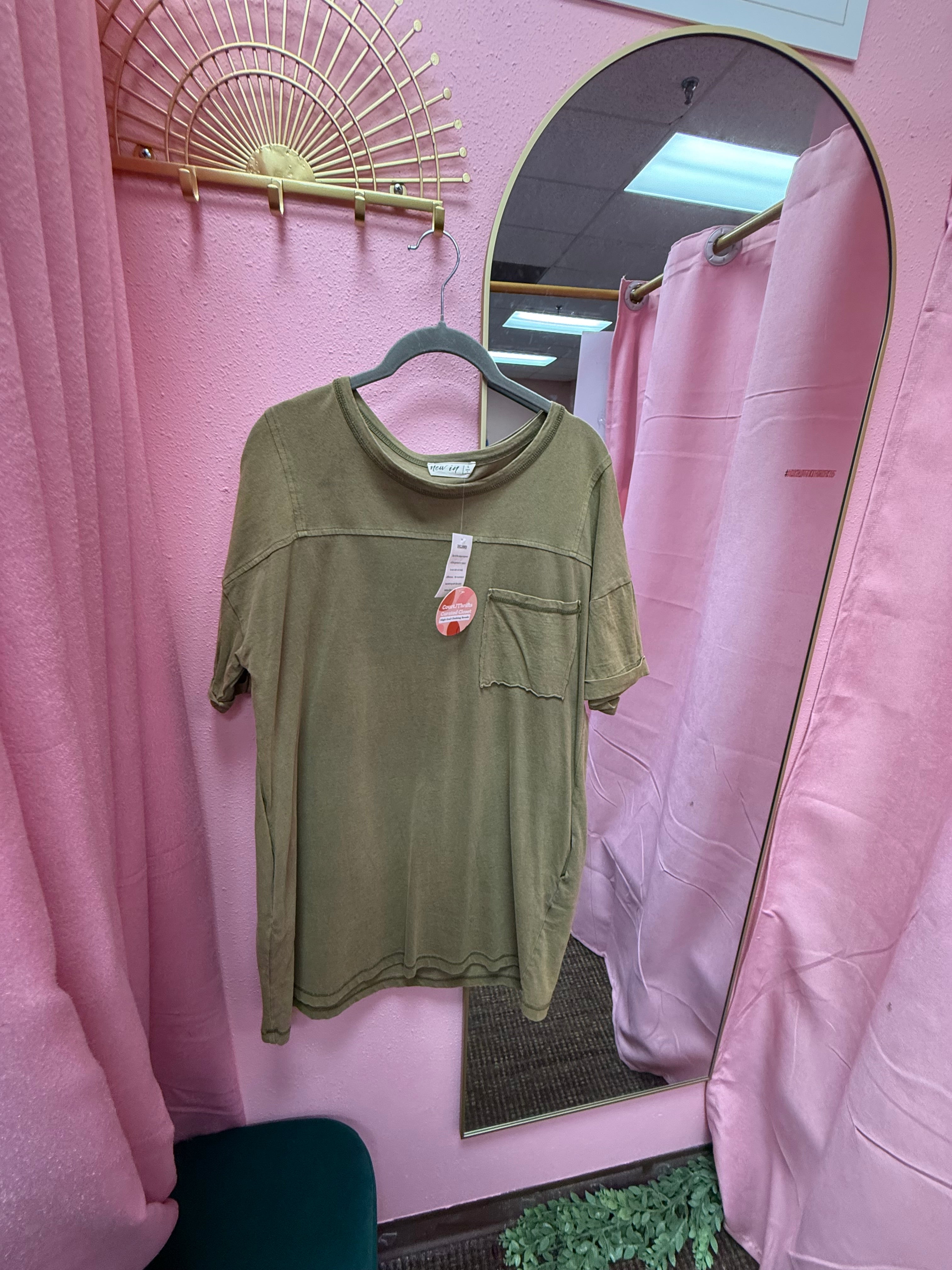 New In NWT T-Shirt Dress Size Large