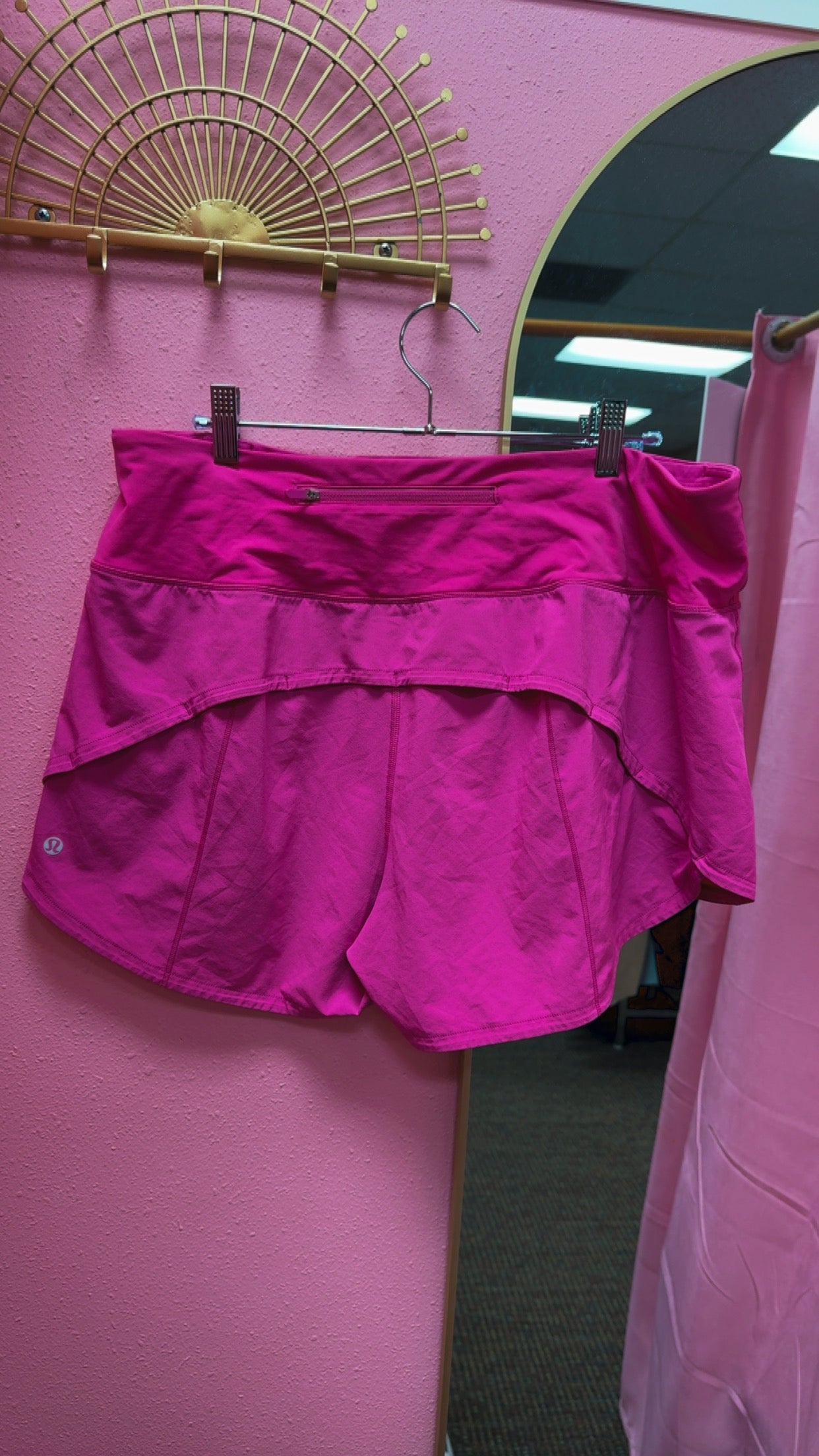 Lululemon Hi-Rise Speed Up Shorts Size 14- Sonic Pink- NO LINER*