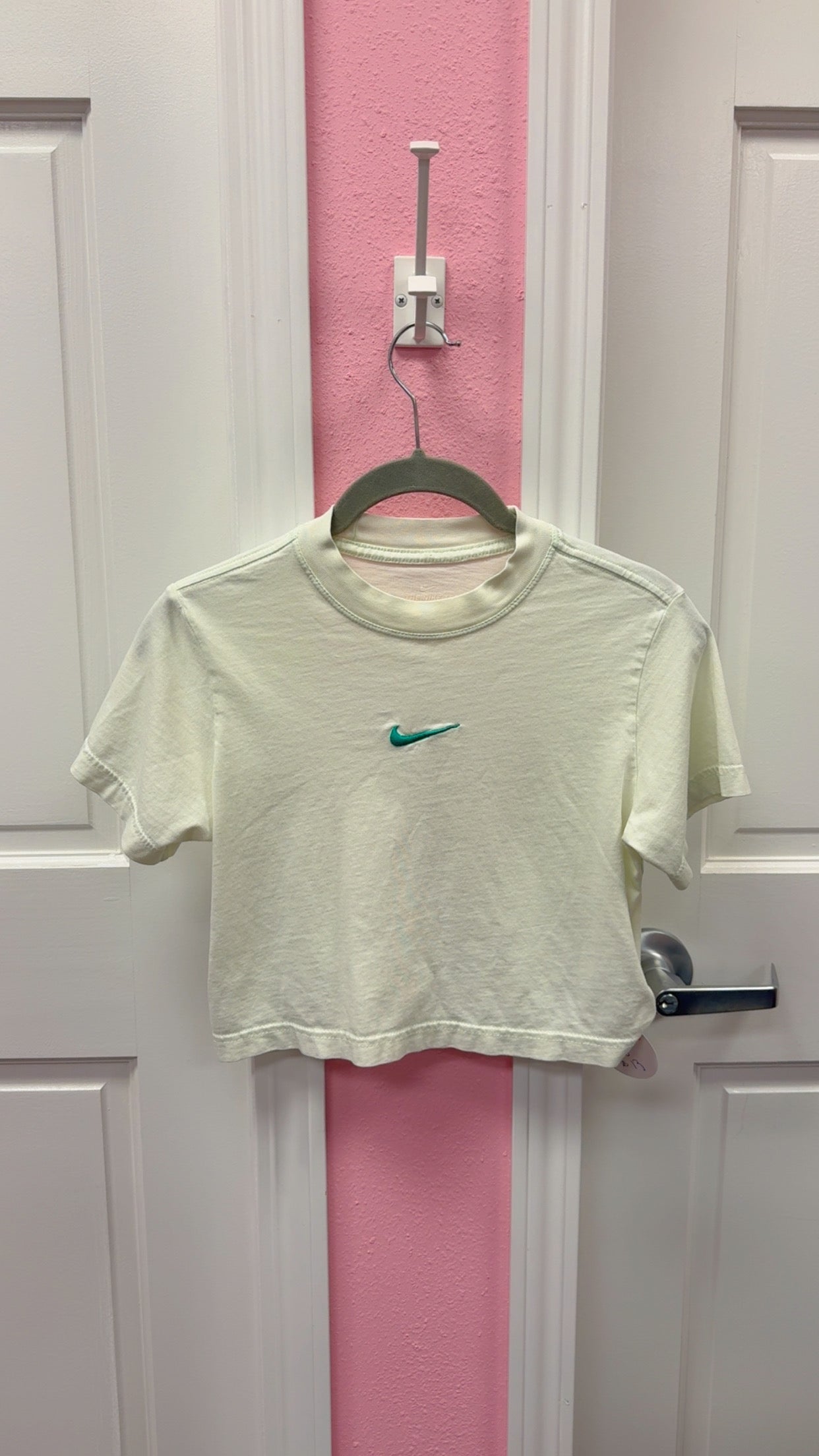 Nike Cropped Tee Size XS