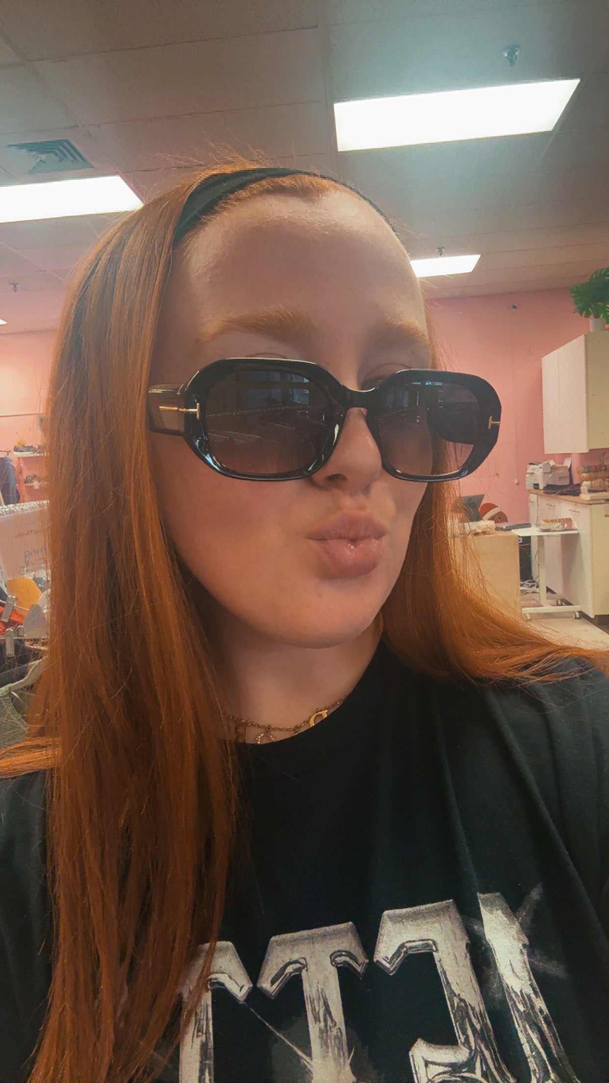 $8 SUNNIES- Black Chunky Rectangle