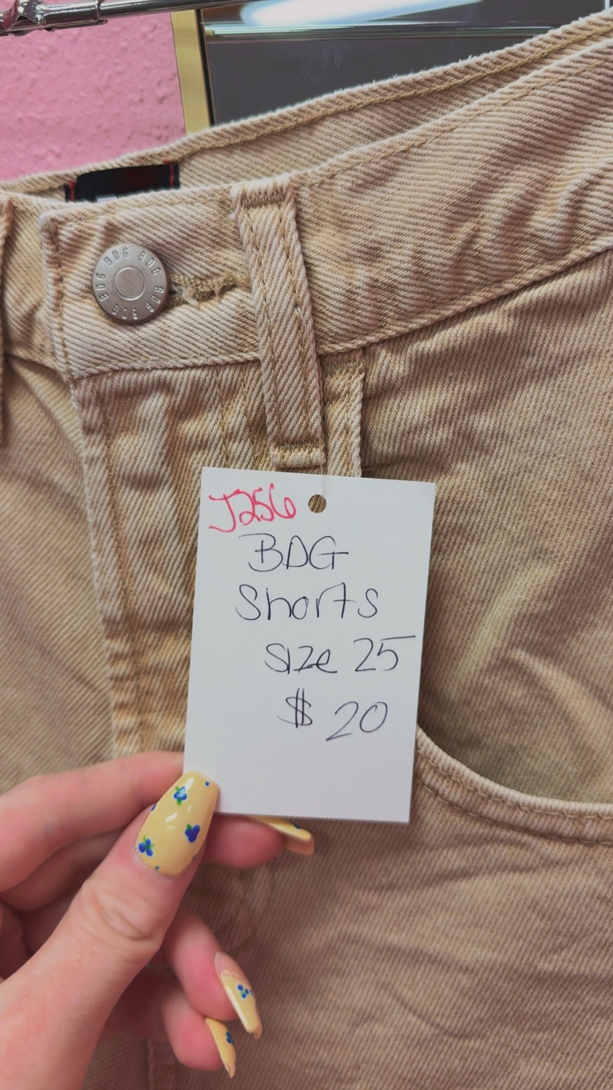 Urban Outfitters BDG Mom Shorts Size 25