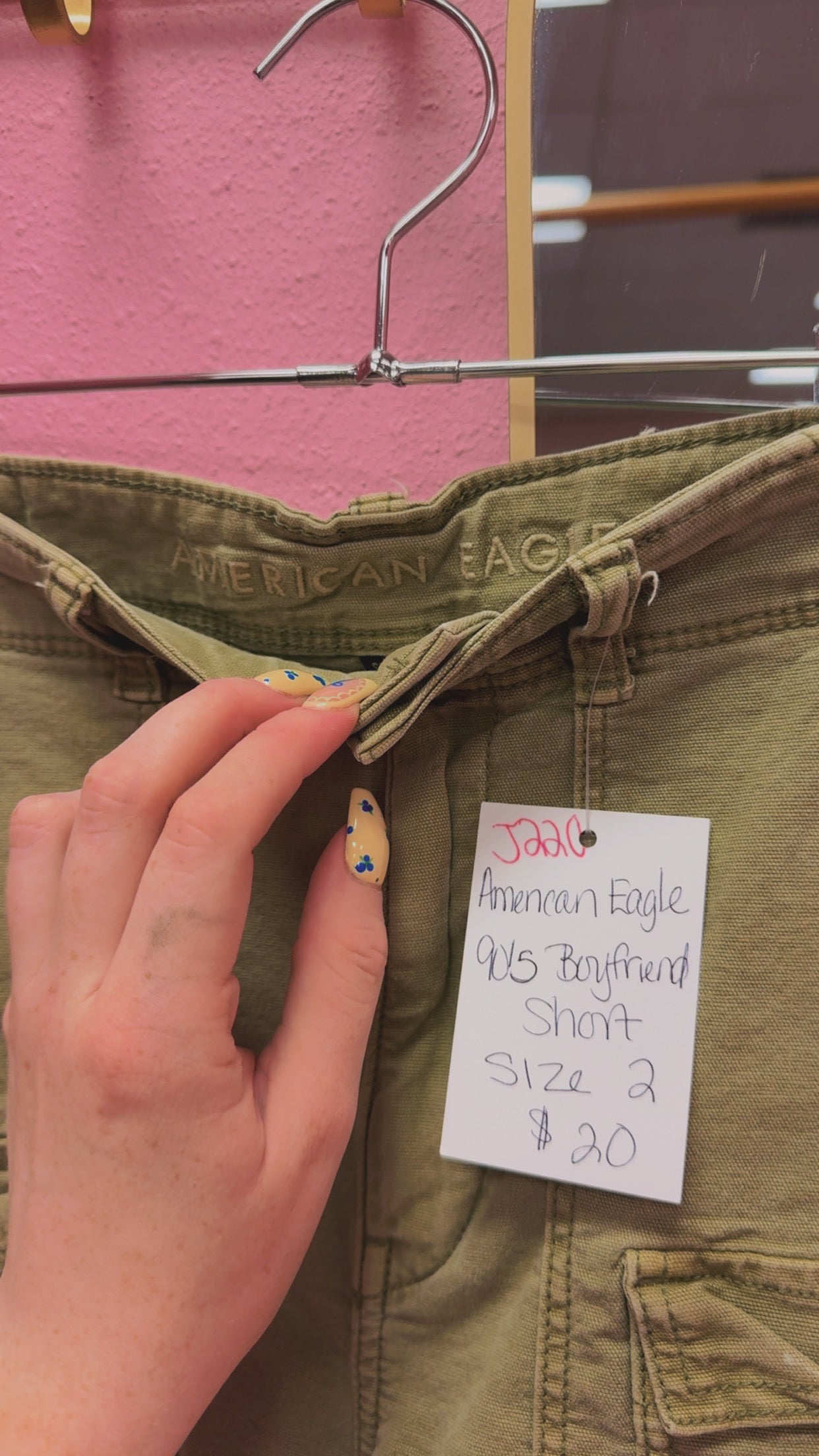 American Eagle 90’s Boyfriend Shorts Size 2